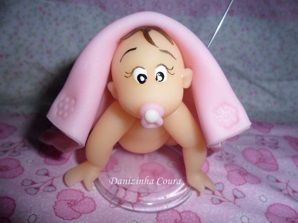 Bebezinha com Mantinha